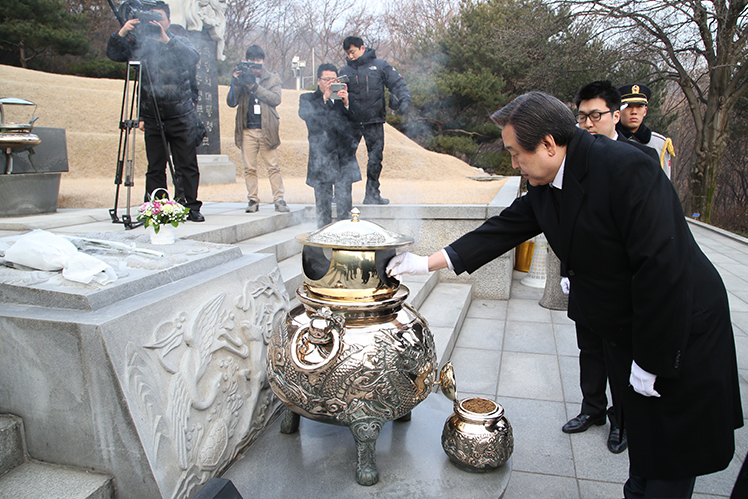 제목 노출 영역입니다 이미지