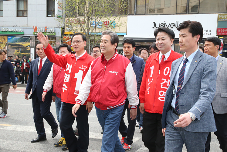 제목 노출 영역입니다 이미지