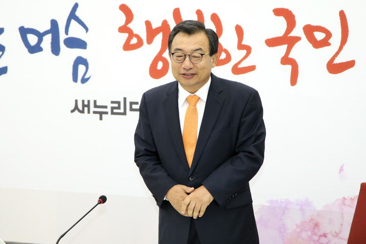 제목 노출 영역입니다 이미지