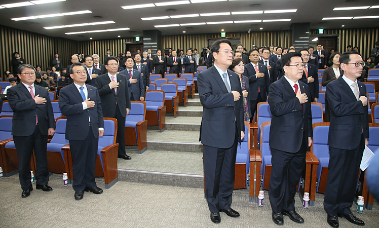 제목 노출 영역입니다 이미지