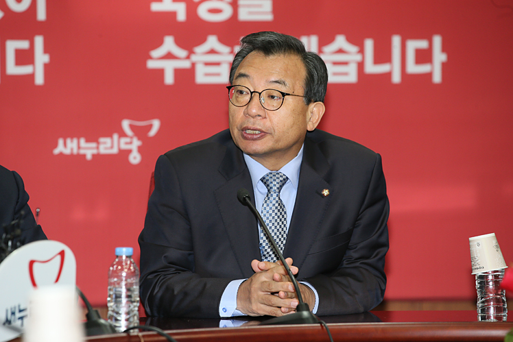 제목 노출 영역입니다 이미지