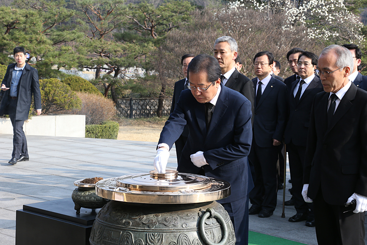 제목 노출 영역입니다 이미지