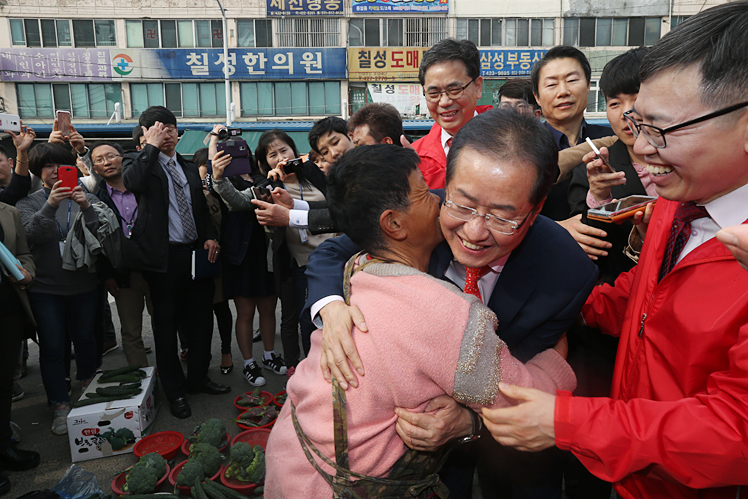 제목 노출 영역입니다 이미지