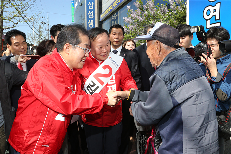 제목 노출 영역입니다 이미지