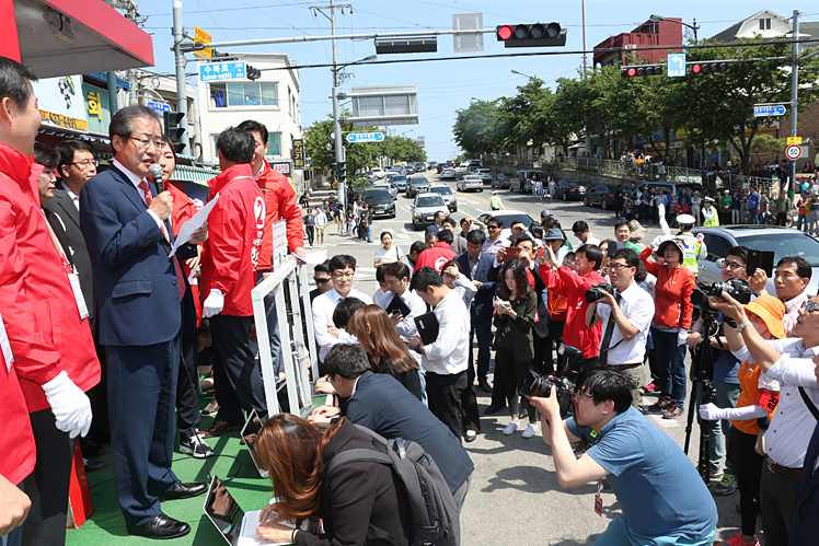 제목 노출 영역입니다 이미지