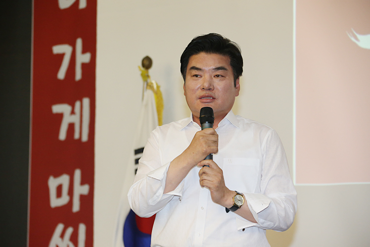 제목 노출 영역입니다 이미지