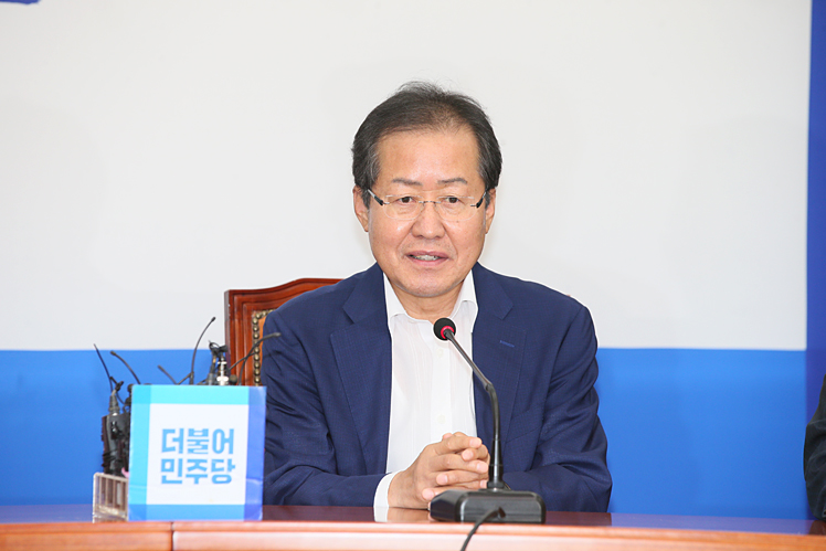 제목 노출 영역입니다 이미지