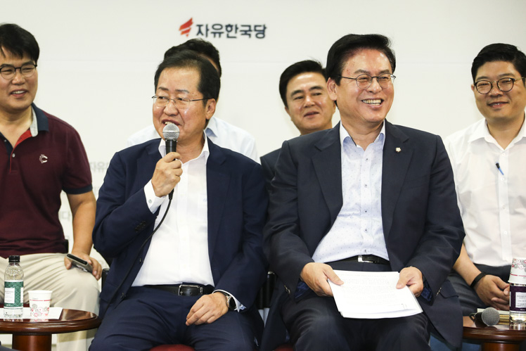 제목 노출 영역입니다 이미지