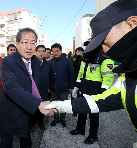 제목 노출 영역입니다 이미지