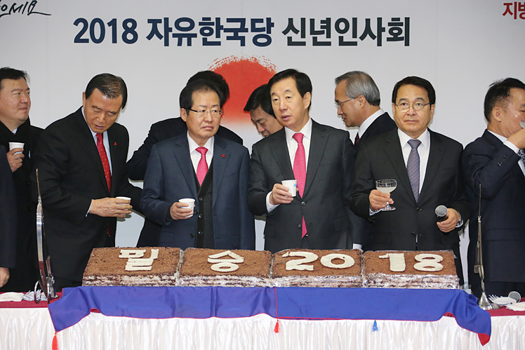 제목 노출 영역입니다 이미지