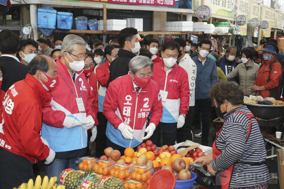 제목 노출 영역입니다 이미지