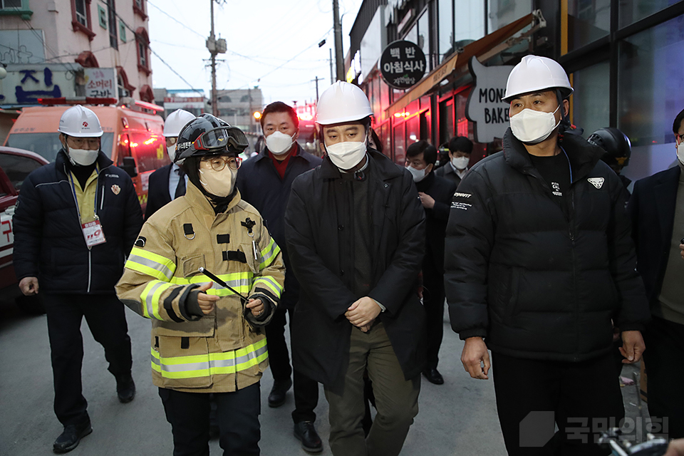 제목 노출 영역입니다 이미지