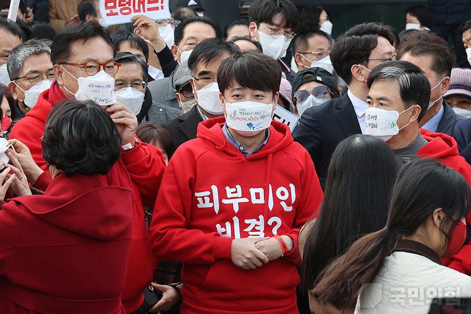 제목 노출 영역입니다 이미지