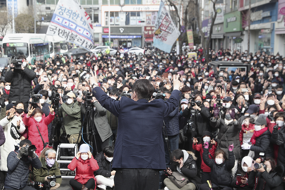 제목 노출 영역입니다 이미지