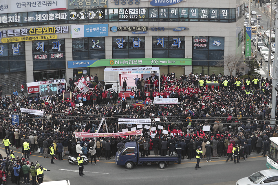 제목 노출 영역입니다 이미지