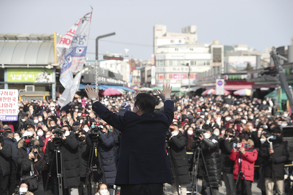 제목 노출 영역입니다 이미지