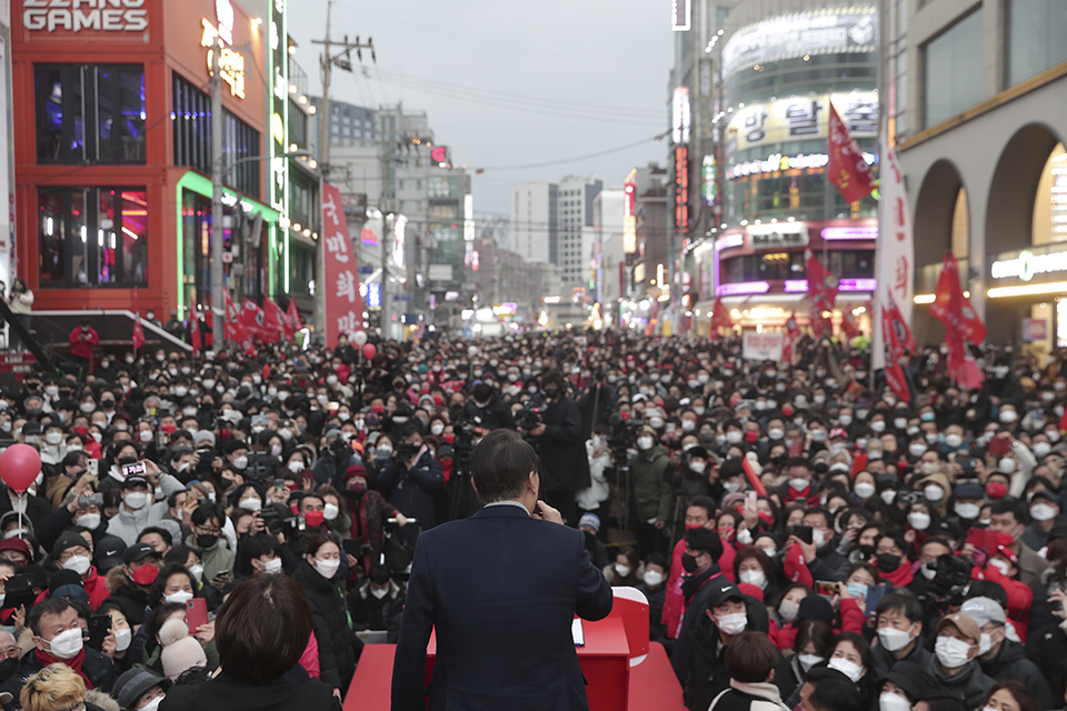 제목 노출 영역입니다 이미지