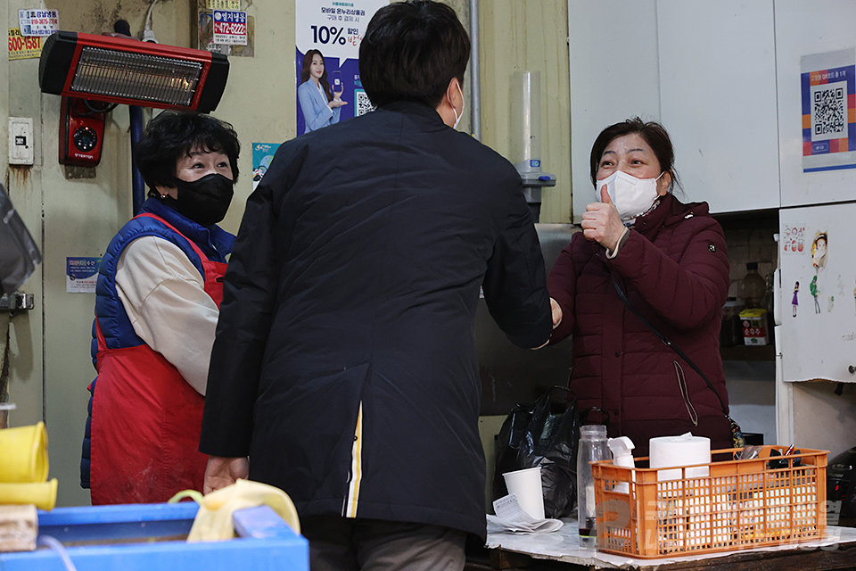 제목 노출 영역입니다 이미지