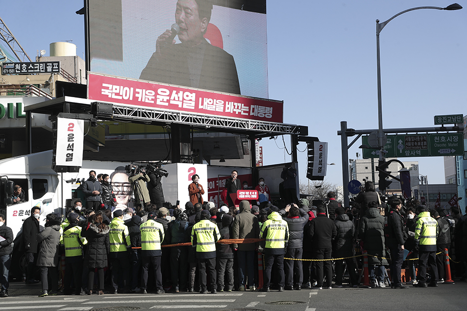 제목 노출 영역입니다 이미지