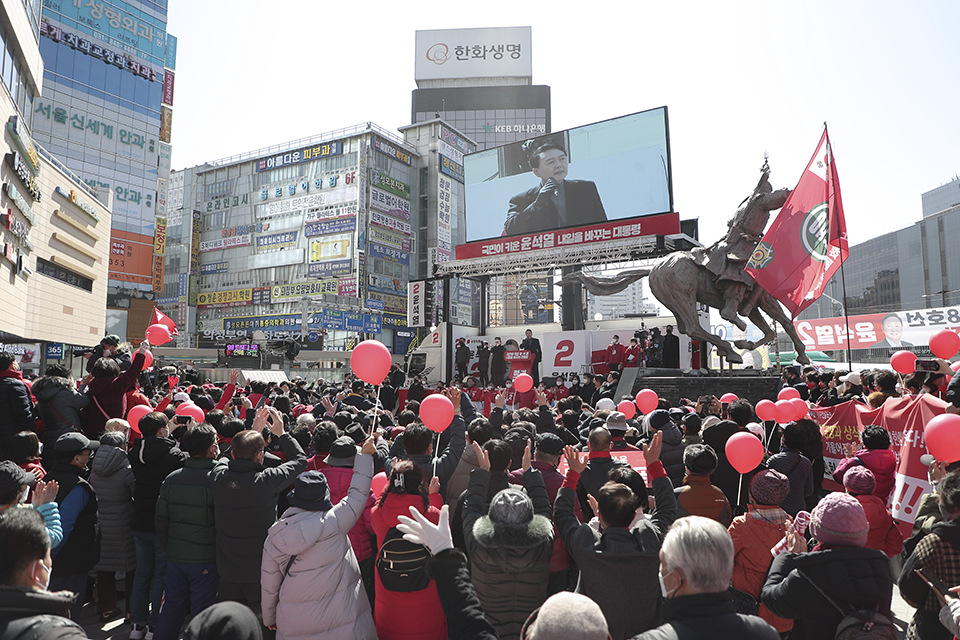 제목 노출 영역입니다 이미지