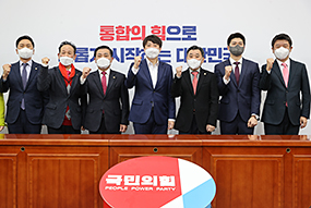 제목 노출 영역입니다 이미지