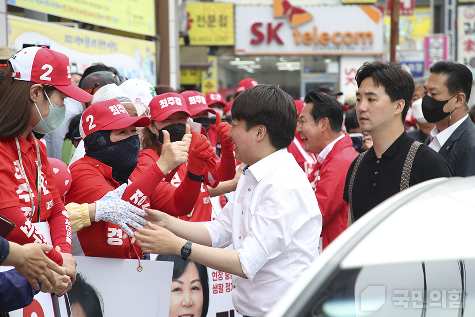 제목 노출 영역입니다 이미지