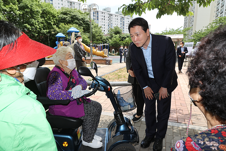 제목 노출 영역입니다 이미지