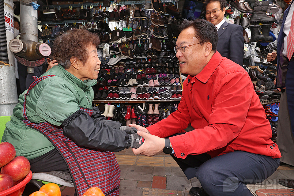 제목 노출 영역입니다 이미지