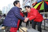 [4.3 재보궐선거] 황교안 당대표 창원 복개천시장 강기윤후보 지원유세