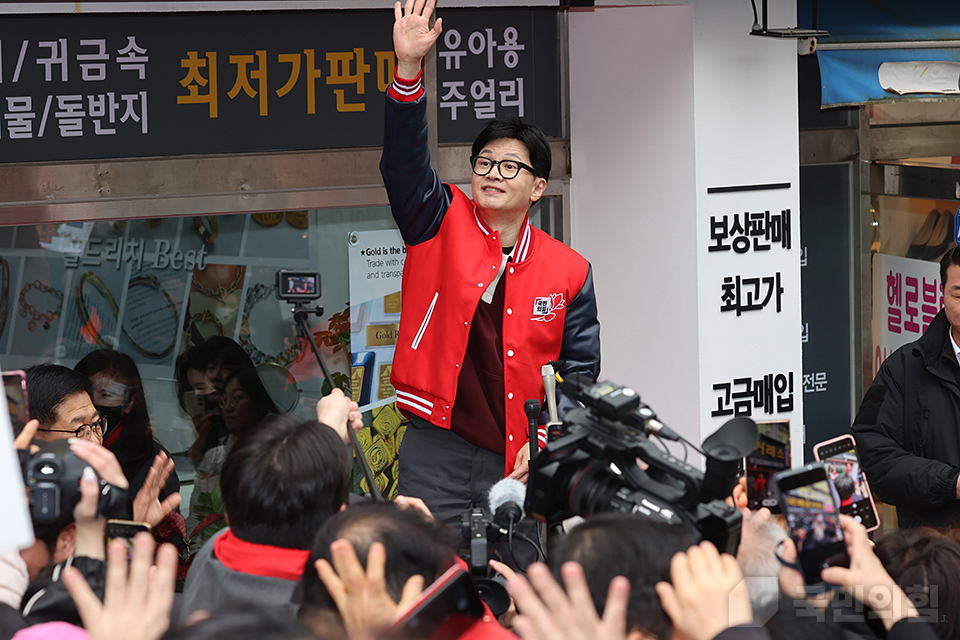 ‘동울산종합시장’ 거리인사